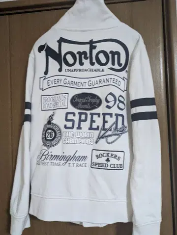 Norton 화이트 자켓