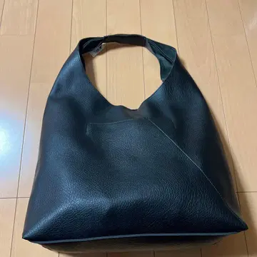 BANANAREPUBLIC