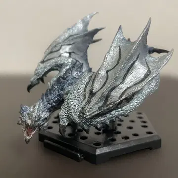 몬헌 리오레우스 레어종 피규어