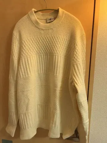 H&M 케이블 니트 스웨터
