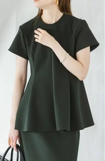 컴포트 저지 라이크 페플럼 블라우스 다크 그린