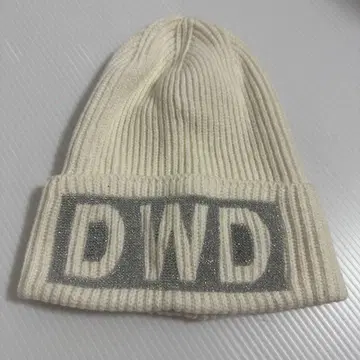 Dance With DWD 로고 니트 모자