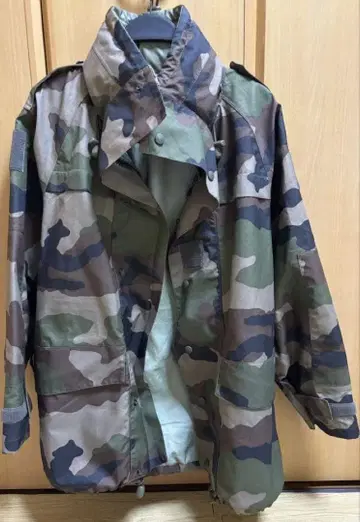 카모 패턴 밀리터리 자켓