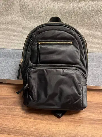 FURLA 블랙 백팩 수납 가방 포함
