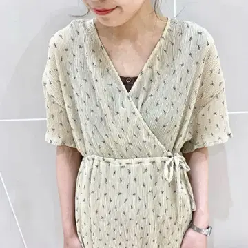 Kastane 꽃무늬 카슈쿨 원피스 베이지