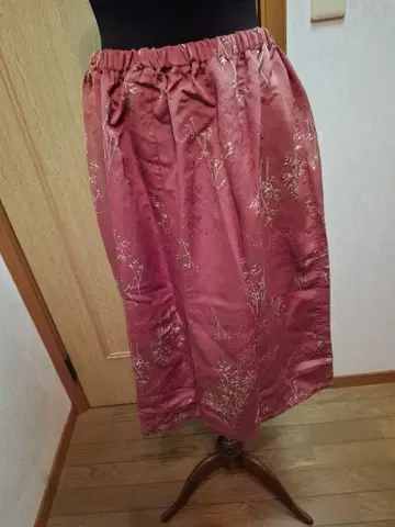 코몬에서 온 프렌치 판초풍 블라우스와 스커트 세트