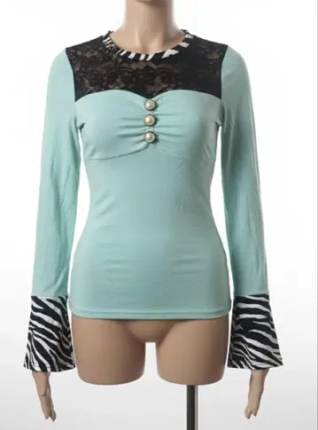 d.i.a. 등 파임 상의