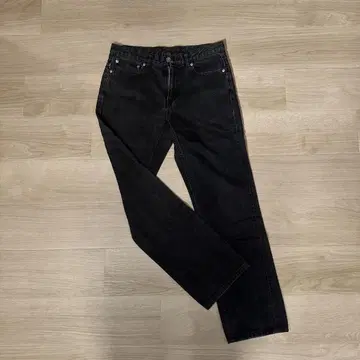 MHL. 블랙 스트레이트 데님 M