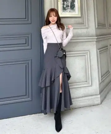 리엔다 프릴 슬릿 하이웨스트 스코트 숏팬츠