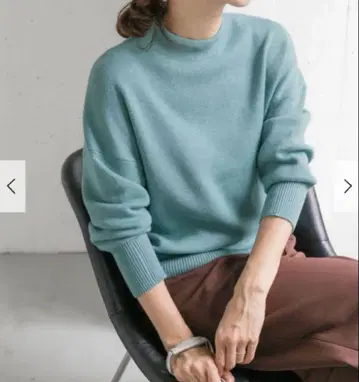 BLUE 택 포함 새상품 보틀넥 KNIT 풀오버 어반 리서치 도어스