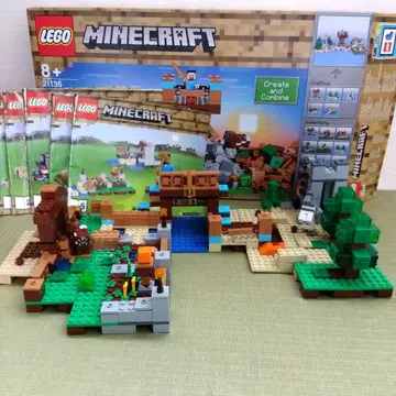LEGO MINECRAFT 21135