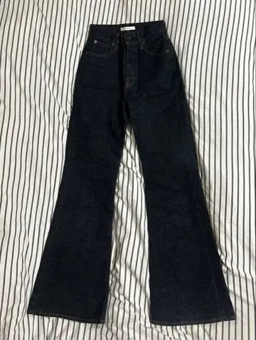 다크 블루 부츠컷 데님 마우지