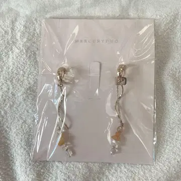 [ 미개봉 새상품 택 포함 ] MERCURYDUO 머큐리 듀오 귀찌