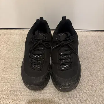 컬럼비아 블랙 스니커즈