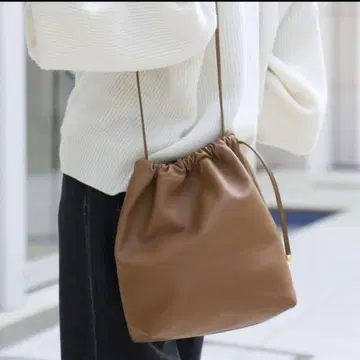 두지엠 클라세 셀리 브라운 백