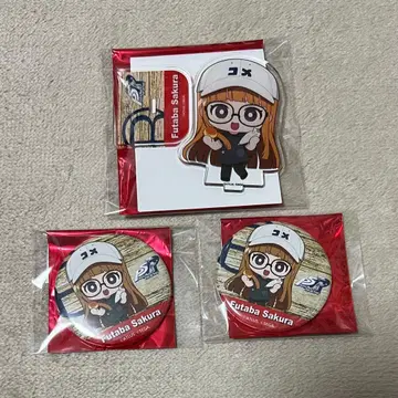 페르소나 R Baker 콜라보 캔뱃지 아크릴 스탠드 사쿠라 후타바