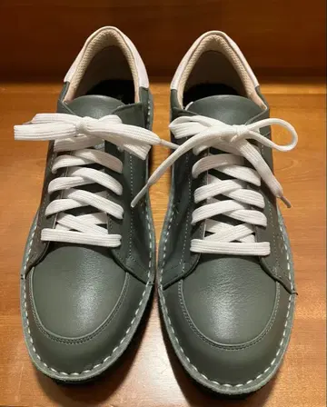 [ 미사용 ] 돌체 신발 스니커즈 25cm 3E 폭넓은