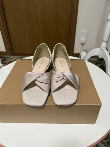 미사용 새상품! 젤리빈스 레이스 오픈토 펌프스 24.5cm