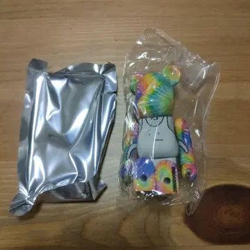 BE@RBRICK 50th iGLOORIOUS 시리즈 야바이 티셔츠야상