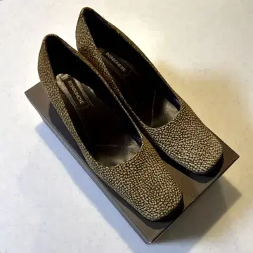 컨디션 최상 BORBONESE 볼보볼보 36 23cm 펌프스