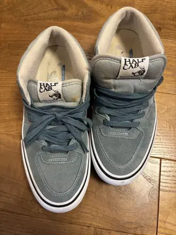 Half Cab 그레이