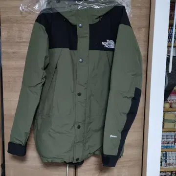 THE NORTH FACE GORE-TEX 다운 자켓