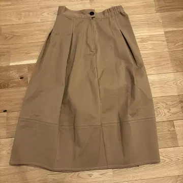 쿨 카레안 스커트