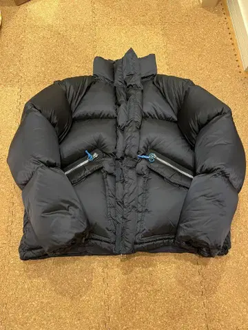 Name. 다운 자켓