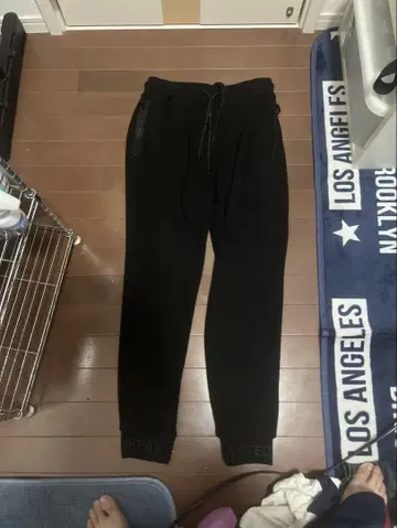 RTEG 블랙 조거 팬츠