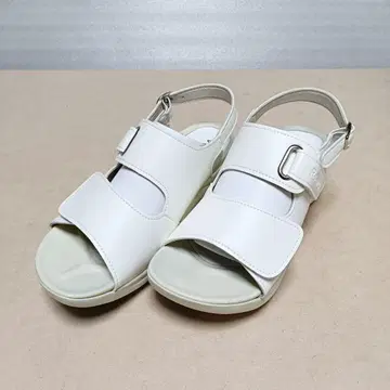 미사용 새상품 리게타 간호사 샌들 22.0~22.5cm
