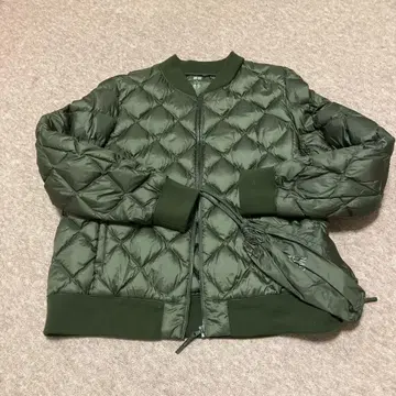 UNIQLO XL 올리브 그린 다운 자켓