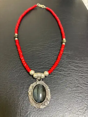SAAD 빨간색 비즈와 실버 비즈 목걸이 펜던트 탑 포함