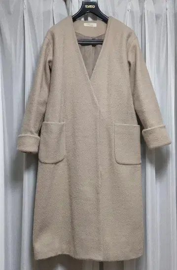 프리즈마트 노카라 롱 코트