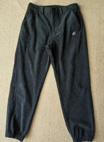 새상품 newbalance 코듀로이 팬츠 블랙 M 뉴발란스