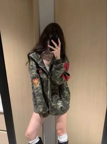 M 사이즈 카모플라쥬 지퍼 후드티 자수 Y2K 갸루 오버 사이즈
