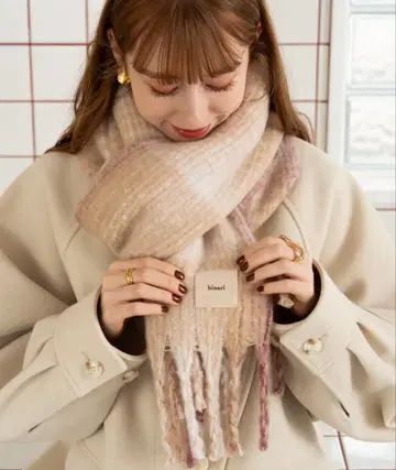 hinari 체크 볼륨 프린지 머플러 베이지