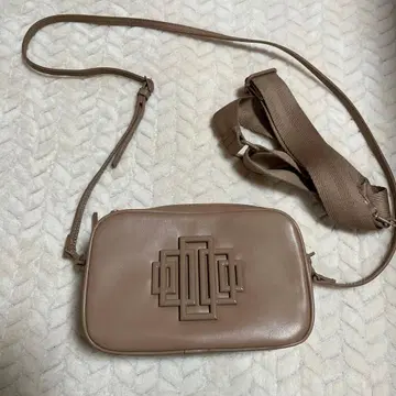 ZARA 베이지 숄더백