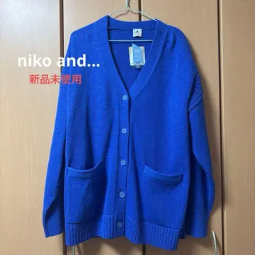 [ 미사용 새상품 ] niko and - 워셔블 사이드 리브 V넥 가디건