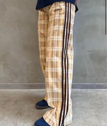 adidas 코듀로이 팬츠