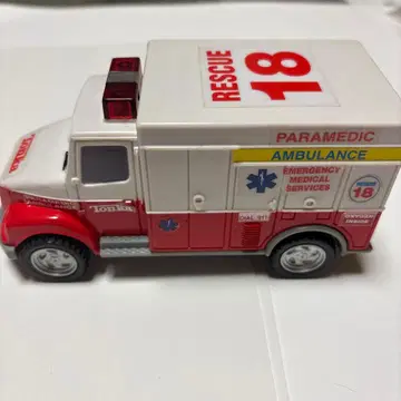 Tonka Rescue 18 구급차 미니카