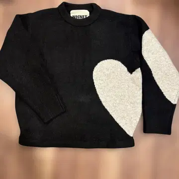 NKNIT 하트 니트 블랙