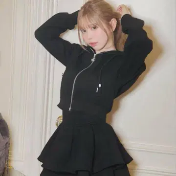 미셸마카롱 프릴 스커트 셋업 후드티만