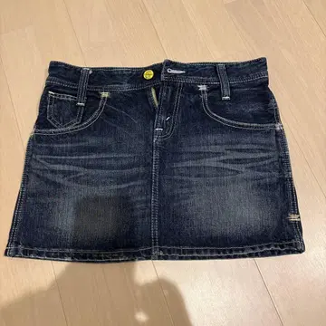 리바이 스트라우스 다크 데님 미니 스커트