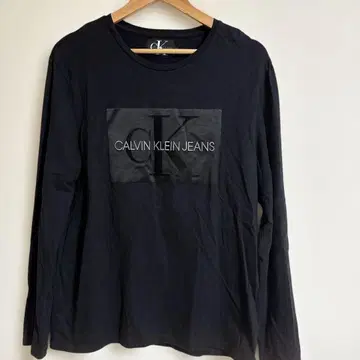 Calvin Klein Jeans 긴팔 티셔츠 블랙