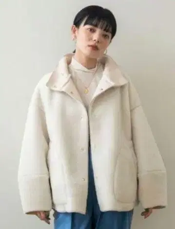 [ 즉시 구매 OK ] 가격 인하 에이미 로우 리버서블 코트 무스탕 보아