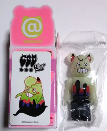 베어브릭 37 시크릿 Aliens Park