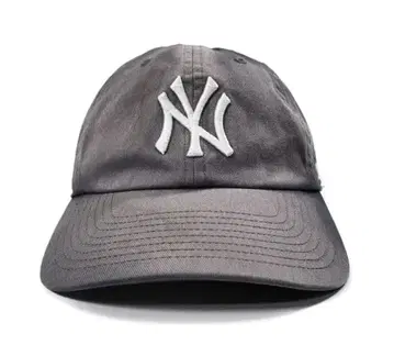 New York Yankees Sun Fade Navy Cap