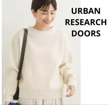 URBAN RESEARCH DOORS 몽골 울 크루넥 니트