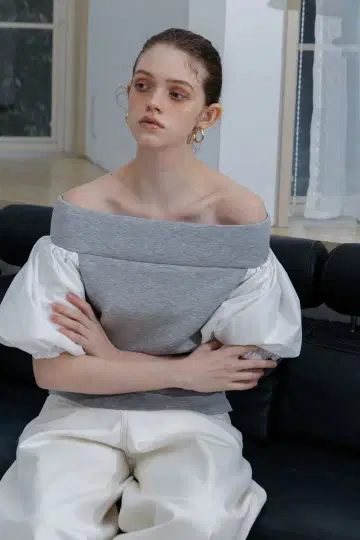 미사용 새상품 THETOE Evriopis Docking Tops