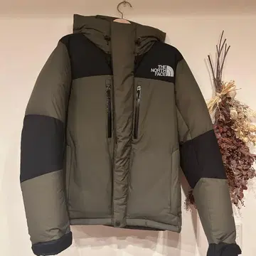 THE NORTH FACE 바르톨로 라이트 다운 자켓